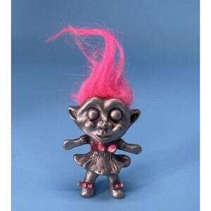 Vintage Rawcliffe Pewter Carved Troll Doll Pendant Pink Hair & Bow 1 5/8” Rare